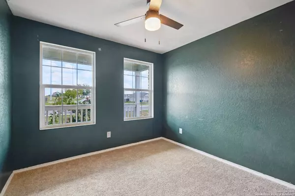 New Braunfels, TX 78130,2484 Pechora Pipit