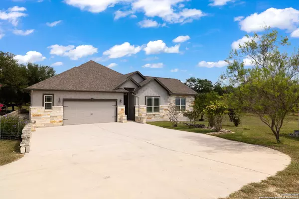 Pipe Creek, TX 78063,2407 FM 1283