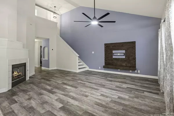 San Antonio, TX 78249,6043 Woodway Pl