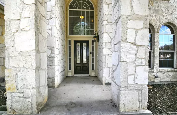 Schertz, TX 78108-2281,611 AMERICAN FLAG