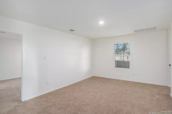 San Antonio, TX 78254,10039 Braun Crst