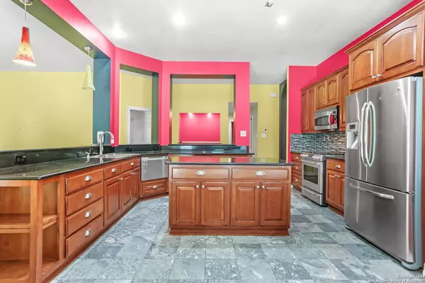 San Antonio, TX 78230,9018 Foxland Dr.