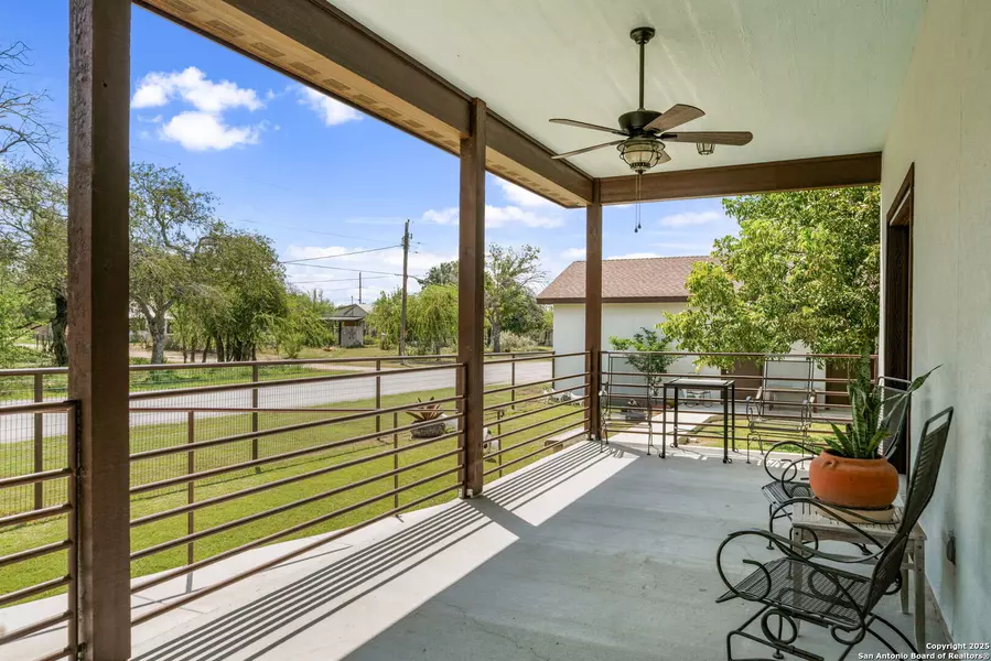 317 E El Paso St, Brackettville, TX 78832