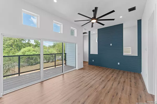 San Antonio, TX 78210,108 Vine UNIT 103