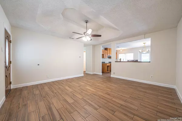 San Antonio, TX 78242,8631 Big Creek