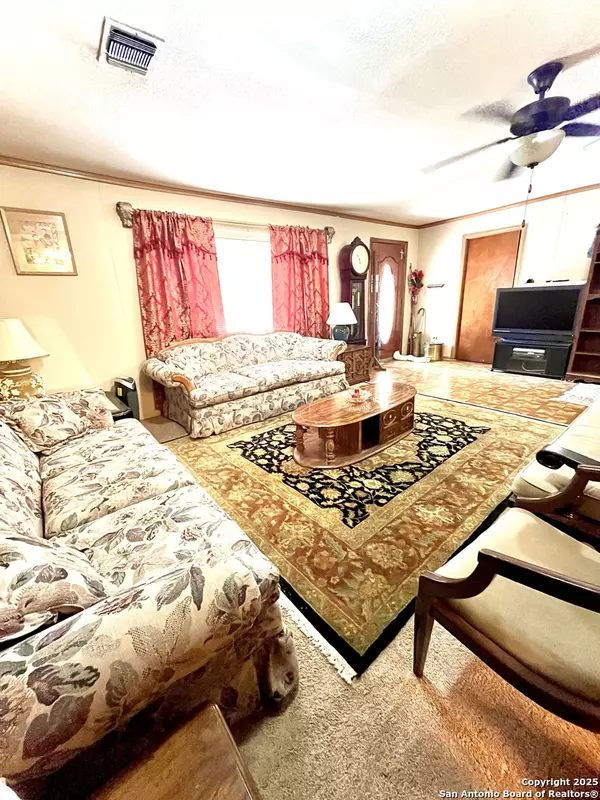 San Antonio, TX 78221,635 Kendalia