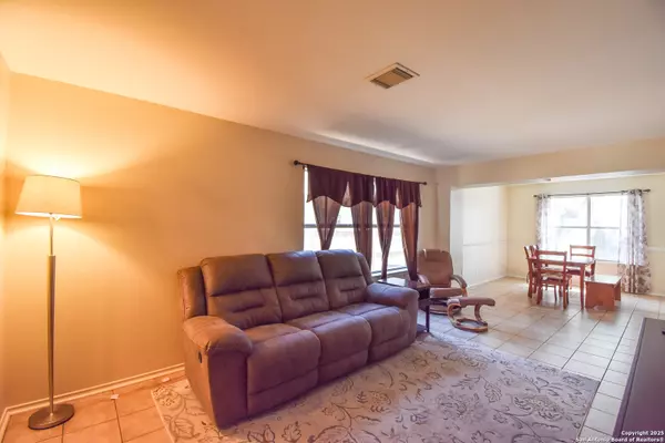 Cibolo, TX 78108,222 Tapwood Ln