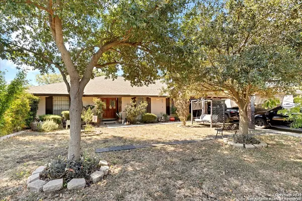 San Antonio, TX 78242,5558 Beech Valley