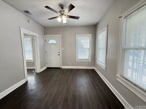 San Antonio, TX 78225,719 W Malone