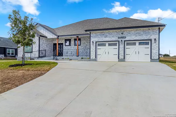 Atascosa, TX 78002,16923 Rancho Escondido