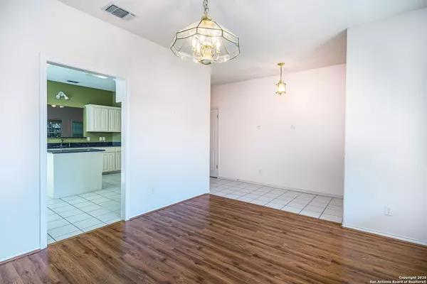 Kerrville, TX 78028,253 Los Cedros