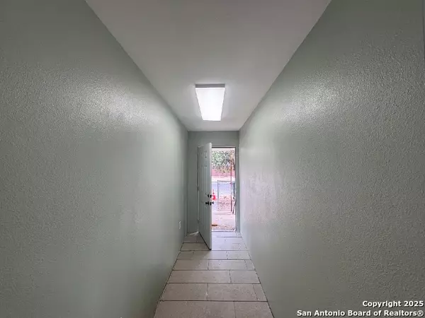 Laredo, TX 78040,2320 Burnside St