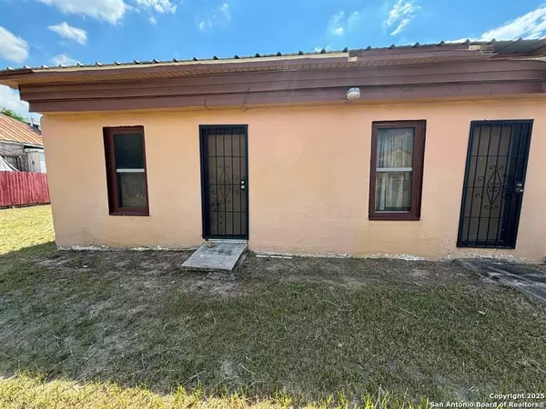 Laredo, TX 78040,201 Vidaurri Ave