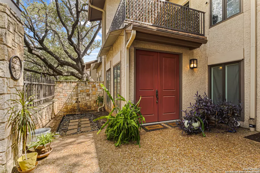 8000 Donore Pl UNIT 7, San Antonio, TX 78229