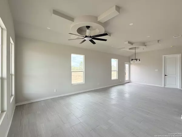 Pleasanton, TX 78064,1416 Corgey Rd.