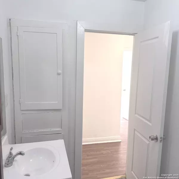 San Antonio, TX 78225-1459,521 WALTON AVE