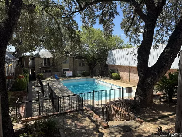 6718 Callaghan UNIT APT 313, San Antonio, TX 78229
