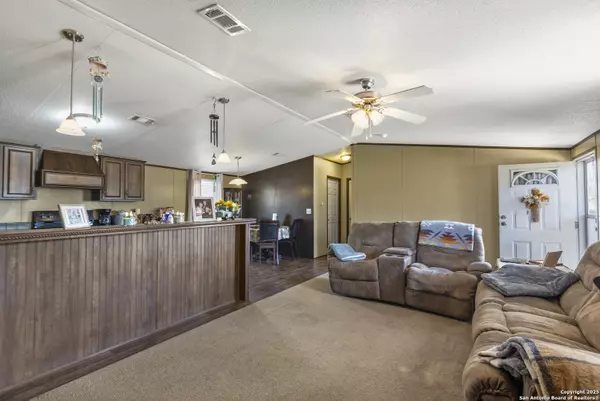 Cotulla, TX 78014,386 W FM 468