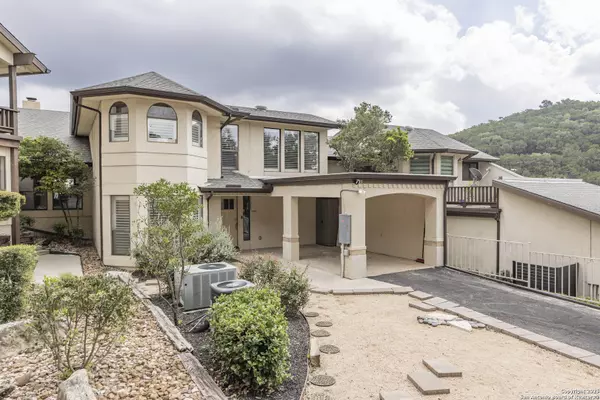 105 Tapatio Dr E UNIT 105, Boerne, TX 78006