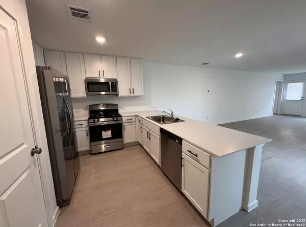 San Antonio, TX 78254,9710 Janefield Mill
