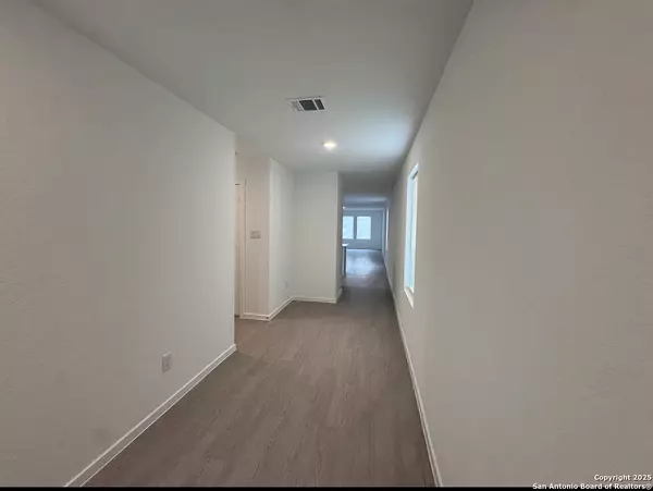 San Antonio, TX 78254,9710 Janefield Mill