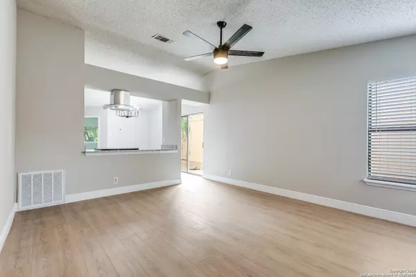 San Antonio, TX 78250,9434 Valley Rock