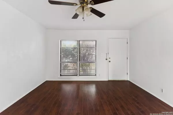 San Antonio, TX 78239,8110 Whistler