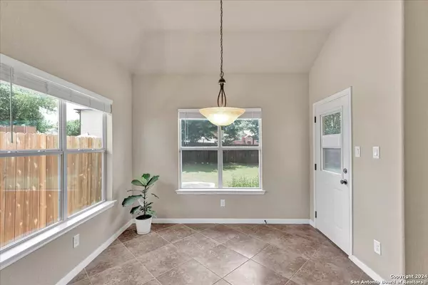 Live Oak, TX 78233-7245,10908 FOREST BREEZE