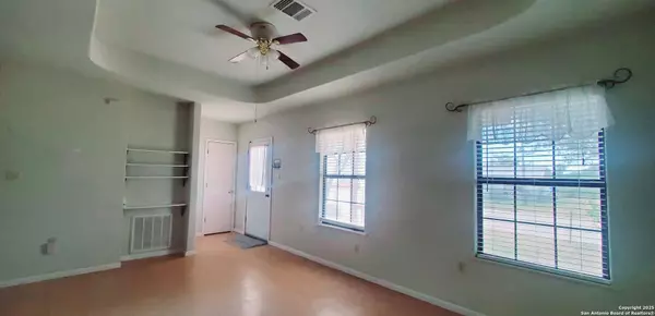 Cotulla, TX 78014,506 2nd