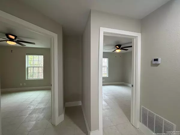 Laredo, TX 78040,1303 Philadelphia St