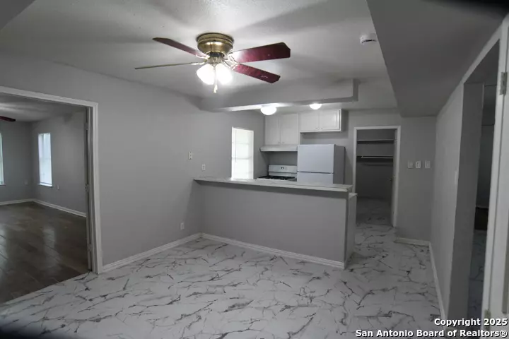 San Antonio, TX 78217,4406 sun vista