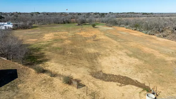 Poteet, TX 78065,1001 Horton Ln