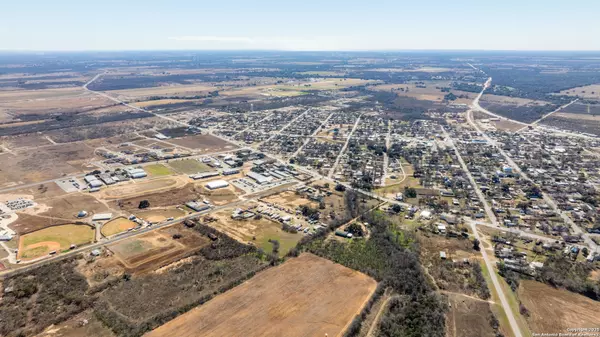 Poteet, TX 78065,1001 Horton Ln