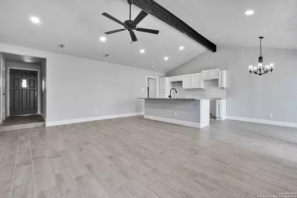 San Antonio, TX 78245,1138 Klondike