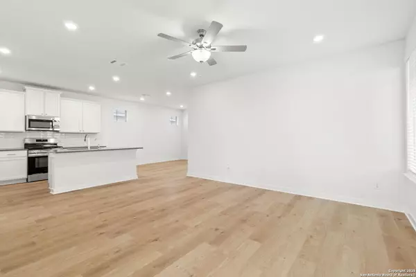 San Marcos, TX 78666,645 Salamander St