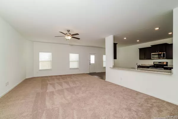 New Braunfels, TX 78132,4219 Trail de Paris