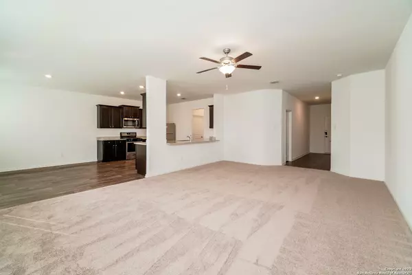 New Braunfels, TX 78132,4219 Trail de Paris