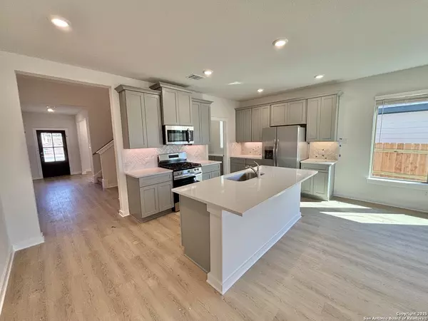 San Marcos, TX 78666,420 Salamander St