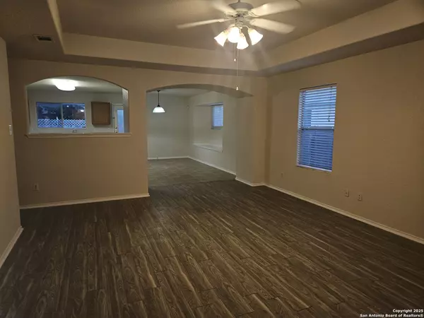 San Antonio, TX 78251-4951,8911 LAGUNA RIO