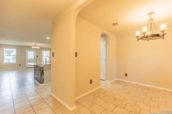 San Antonio, TX 78245-4743,1744 EMERALD EDGE