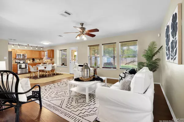 New Braunfels, TX 78130,250 Val Verde