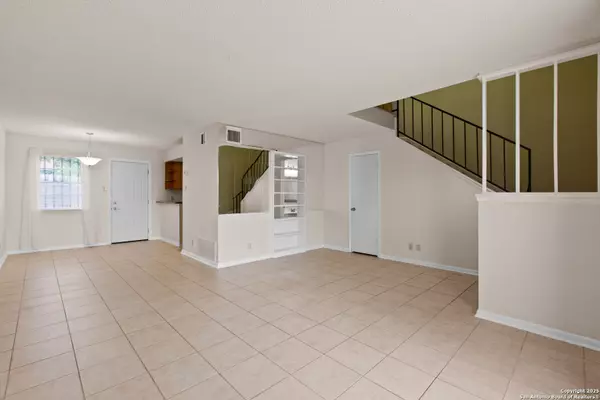 San Antonio, TX 78240,6427 Wurzbach Rd UNIT 54