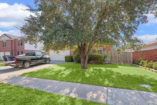 Selma, TX 78154,15843 Brisbane