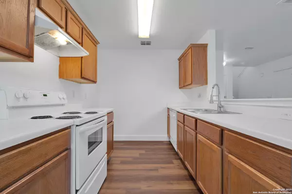 San Antonio, TX 78242,6706 Dragon Fire