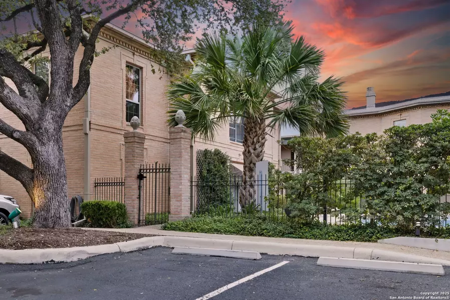 7707 Broadway UNIT 3, San Antonio, TX 78209