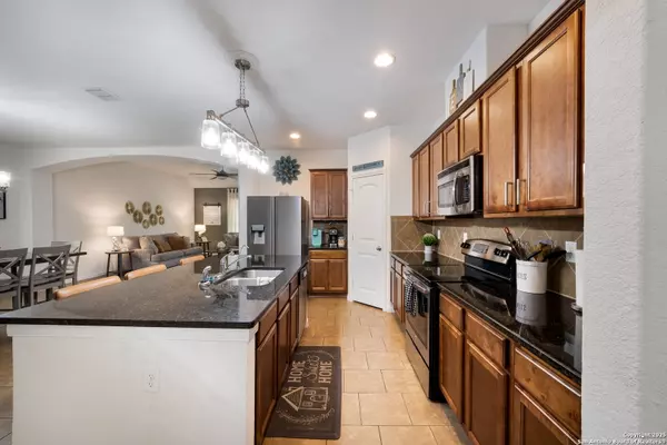 San Antonio, TX 78245,1802 Gray Fox Creek