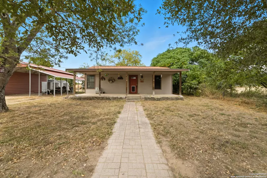 14935 Adams, Lytle, TX 78052