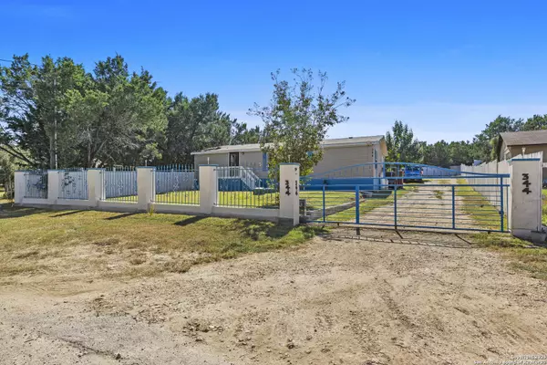 344 CLARK, Canyon Lake, TX 78133