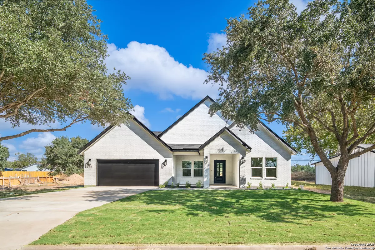 Lytle, TX 78052,15125 norvell