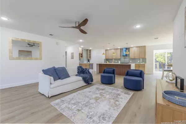 San Antonio, TX 78209,106 Irvington